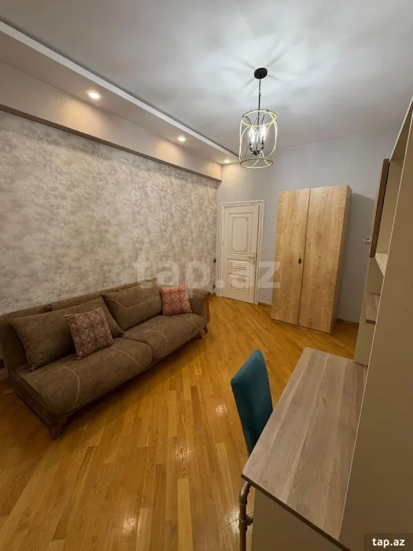 Kirayə verilir 3 otaqlı yeni tikili 110 m²