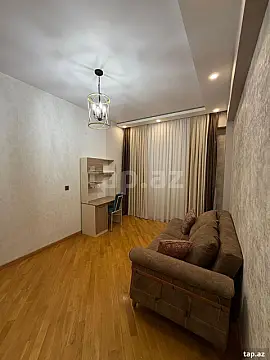 Kirayə verilir 3 otaqlı yeni tikili 110 m²