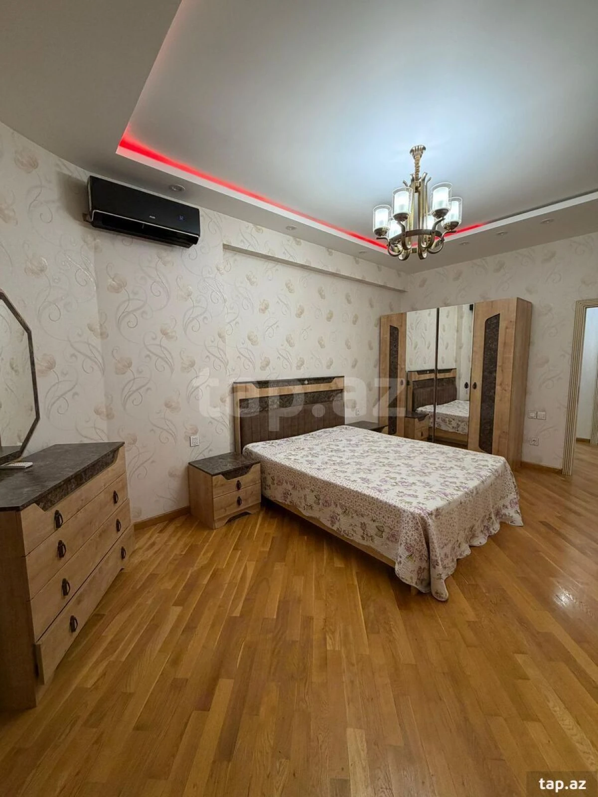 Kirayə verilir 3 otaqlı yeni tikili 110 m²