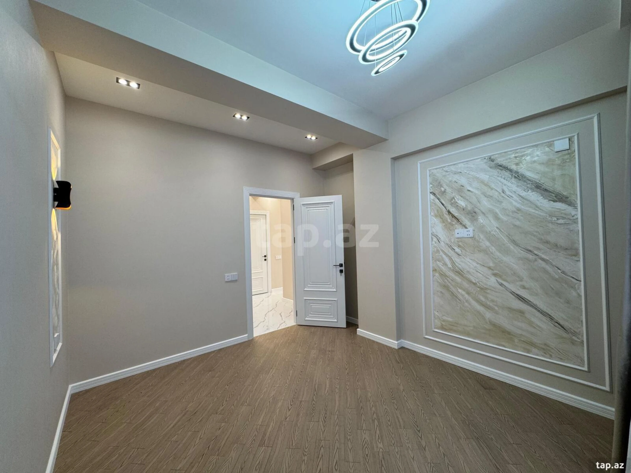 Satılır 3 otaqlı mənzil 110 m²