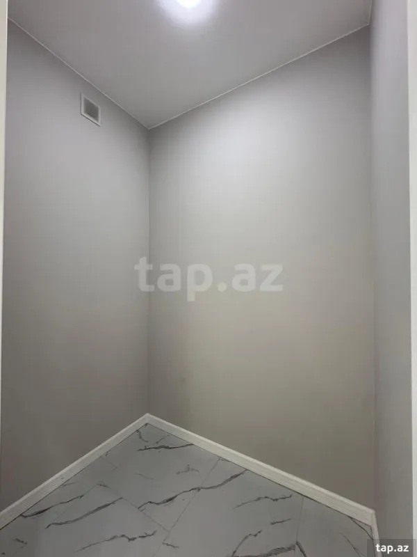 Satılır 3 otaqlı mənzil 110 m²