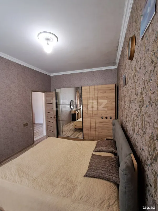 Satılır 4 otaqlı həyət evi