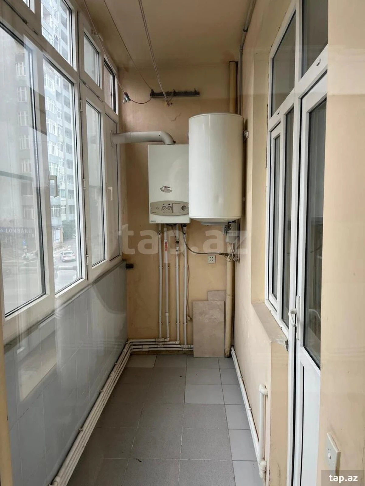 Satılır 3 otaqlı yeni tikili 128 m²