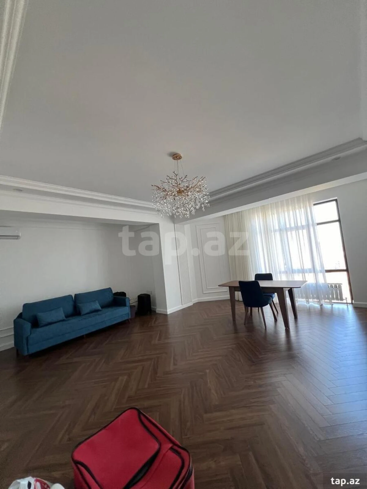 Kirayə verilir 2 otaqlı yeni tikili 105 m²