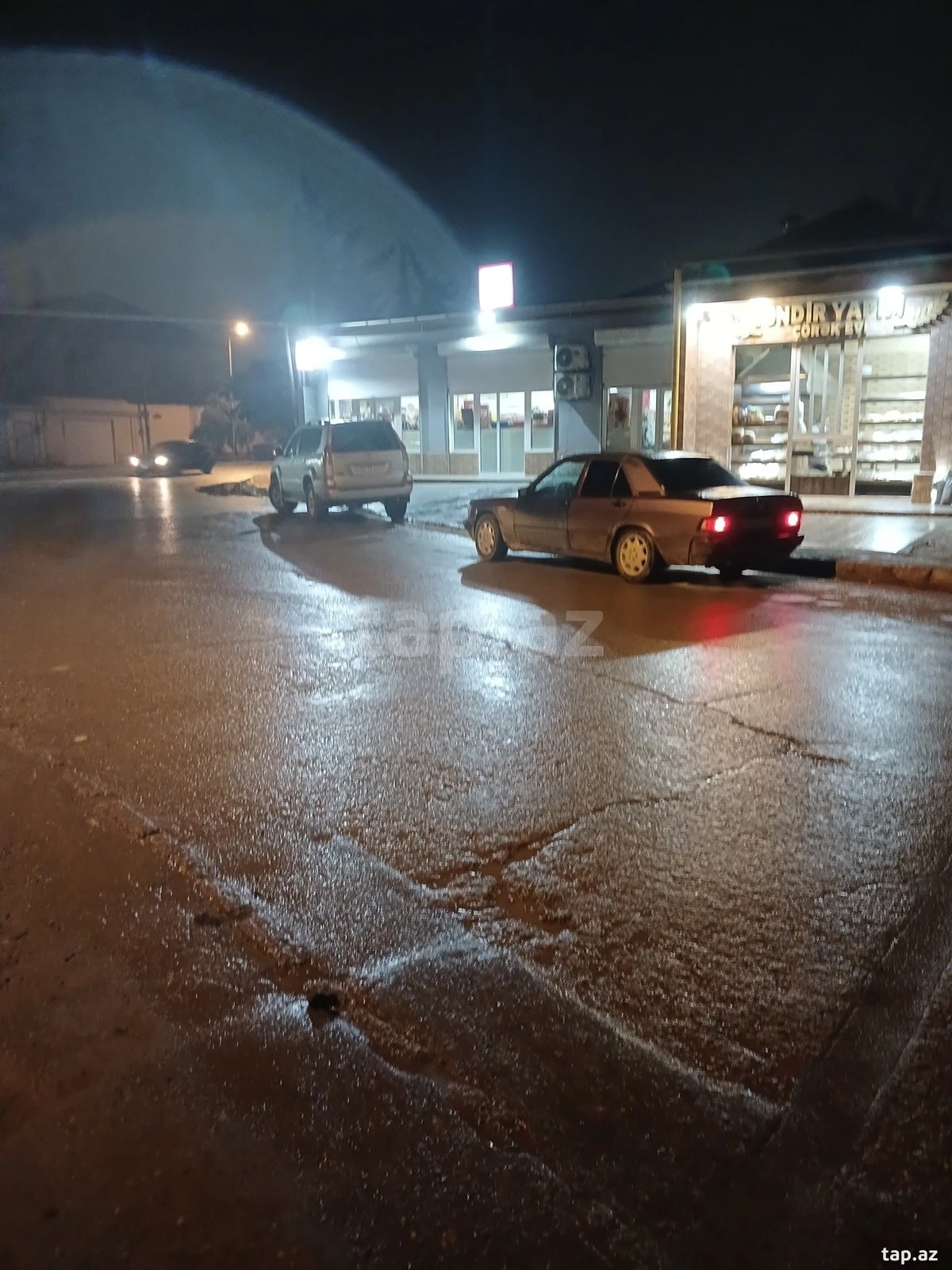 Satılır 3 otaqlı həyət evi