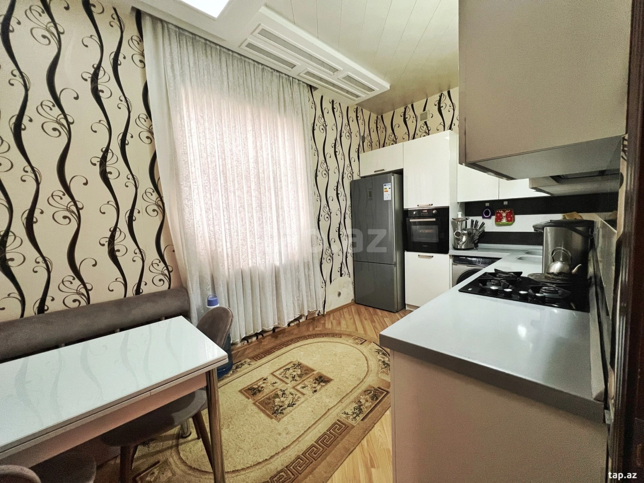 Satılır 5 otaqlı həyət evi