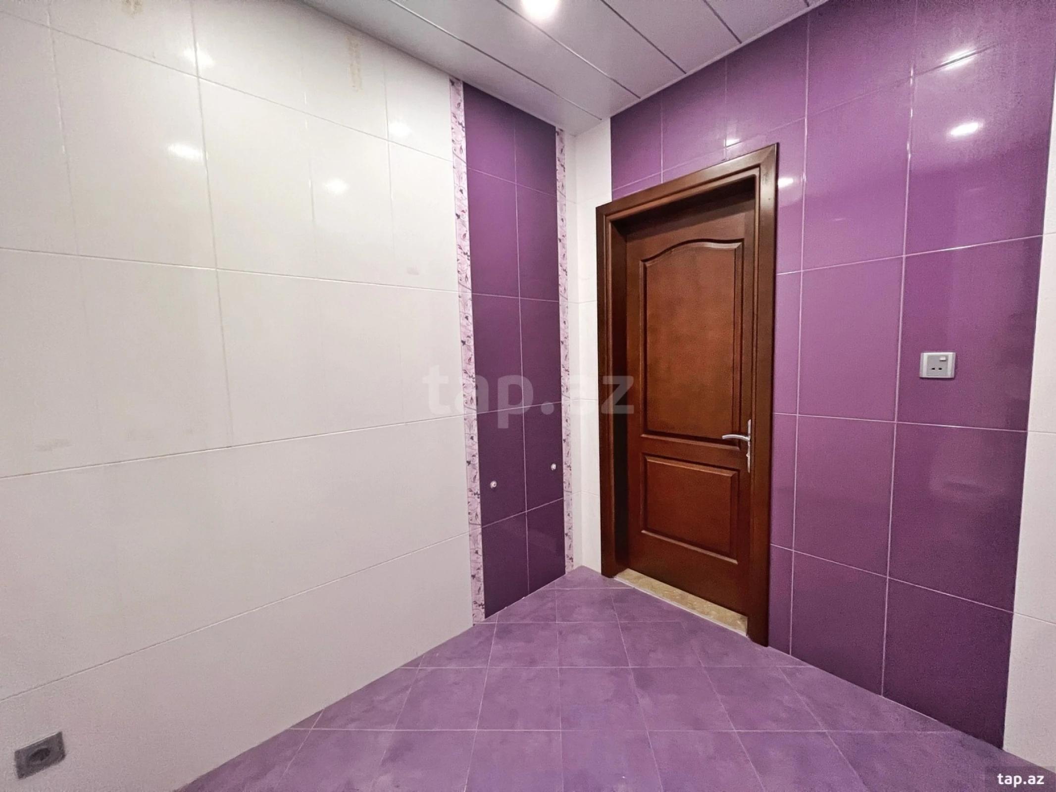 Satılır 5 otaqlı həyət evi