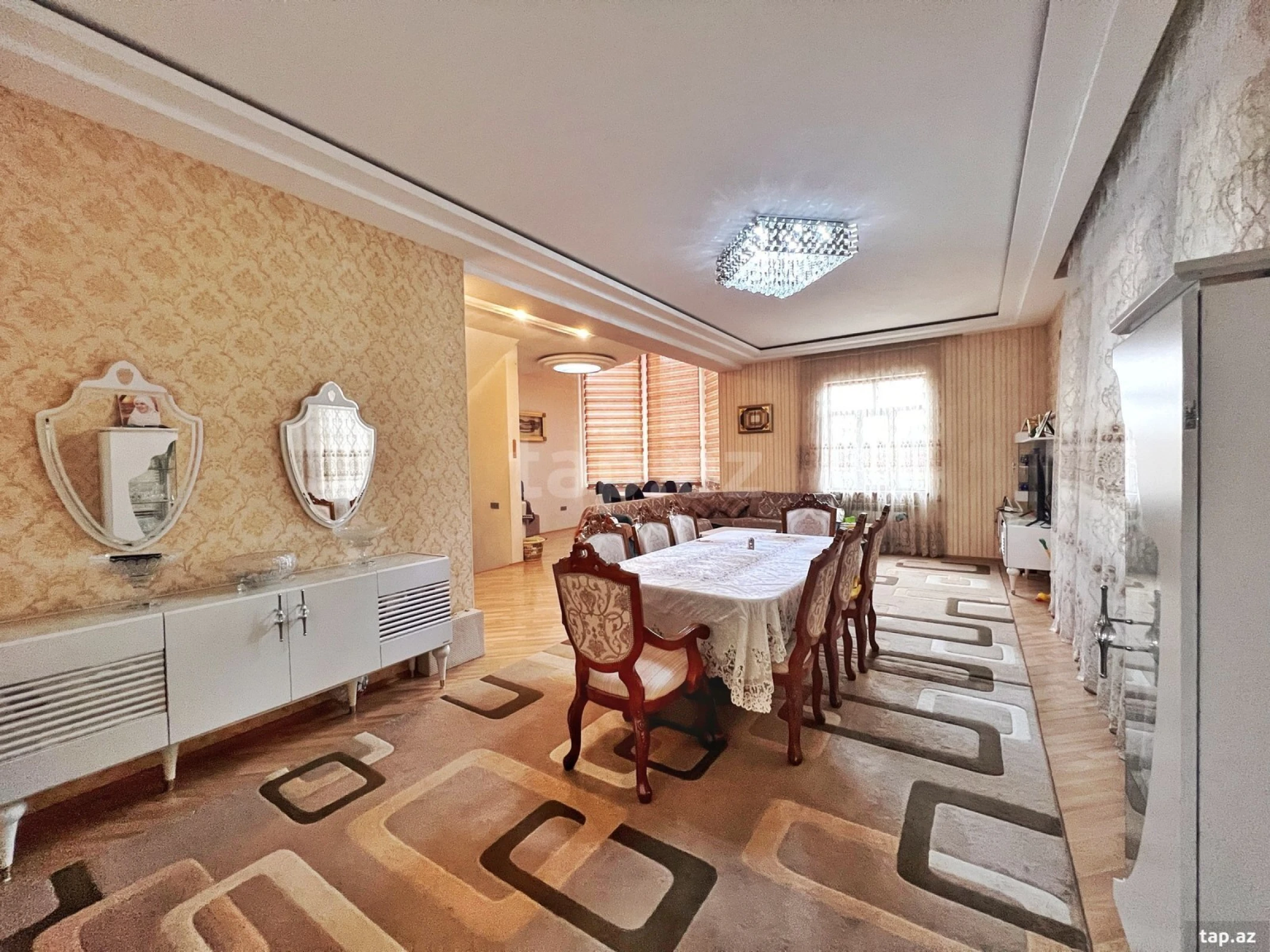 Satılır 5 otaqlı həyət evi