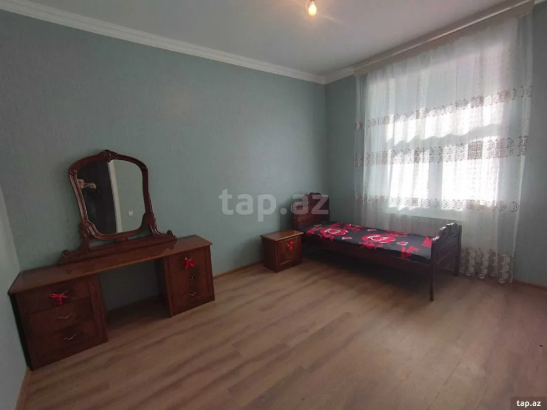 Kirayə verilir 3 otaqlı həyət evi