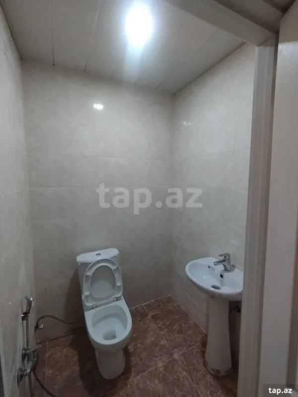 Kirayə verilir 3 otaqlı həyət evi