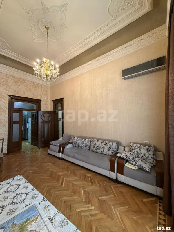 Kirayə verilir 3 otaqlı mənzil 105 m²