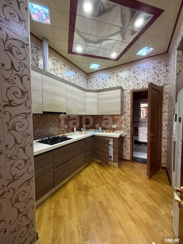 Kirayə verilir 3 otaqlı mənzil 105 m²