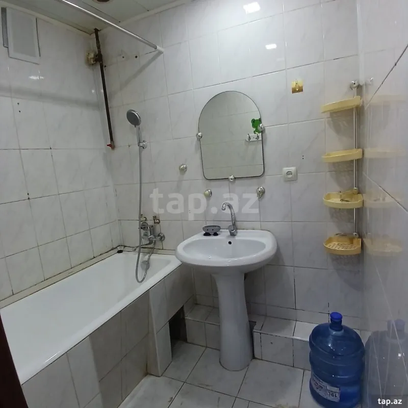 Kirayə verilir 2 otaqlı mənzil 52 m²