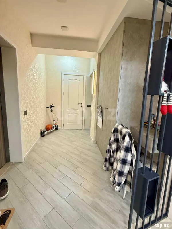 Satılır 3 otaqlı yeni tikili 82 m²