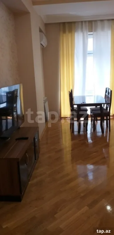 Kirayə verilir 2 otaqlı yeni tikili 65 m²