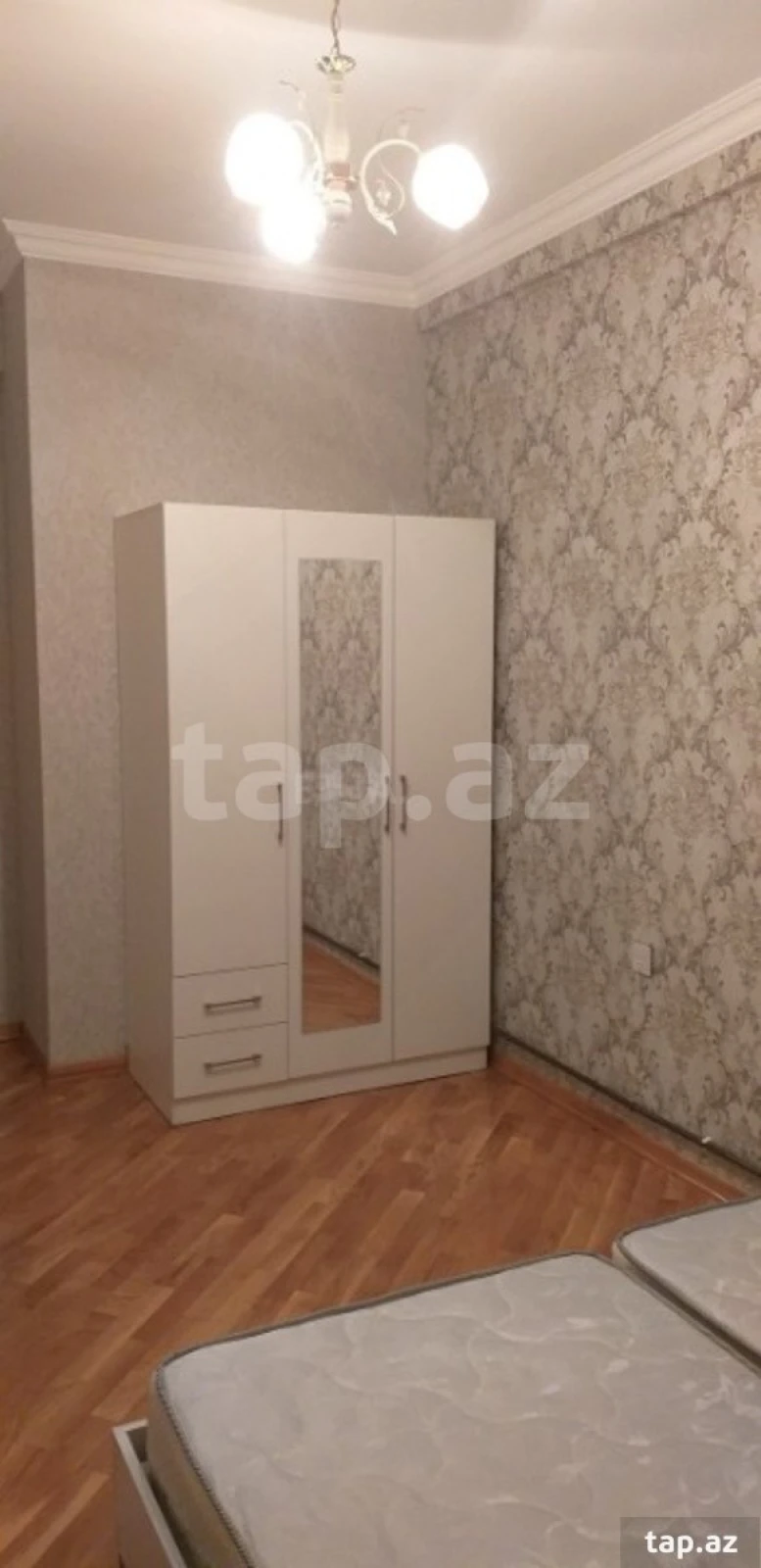 Kirayə verilir 2 otaqlı yeni tikili 65 m²