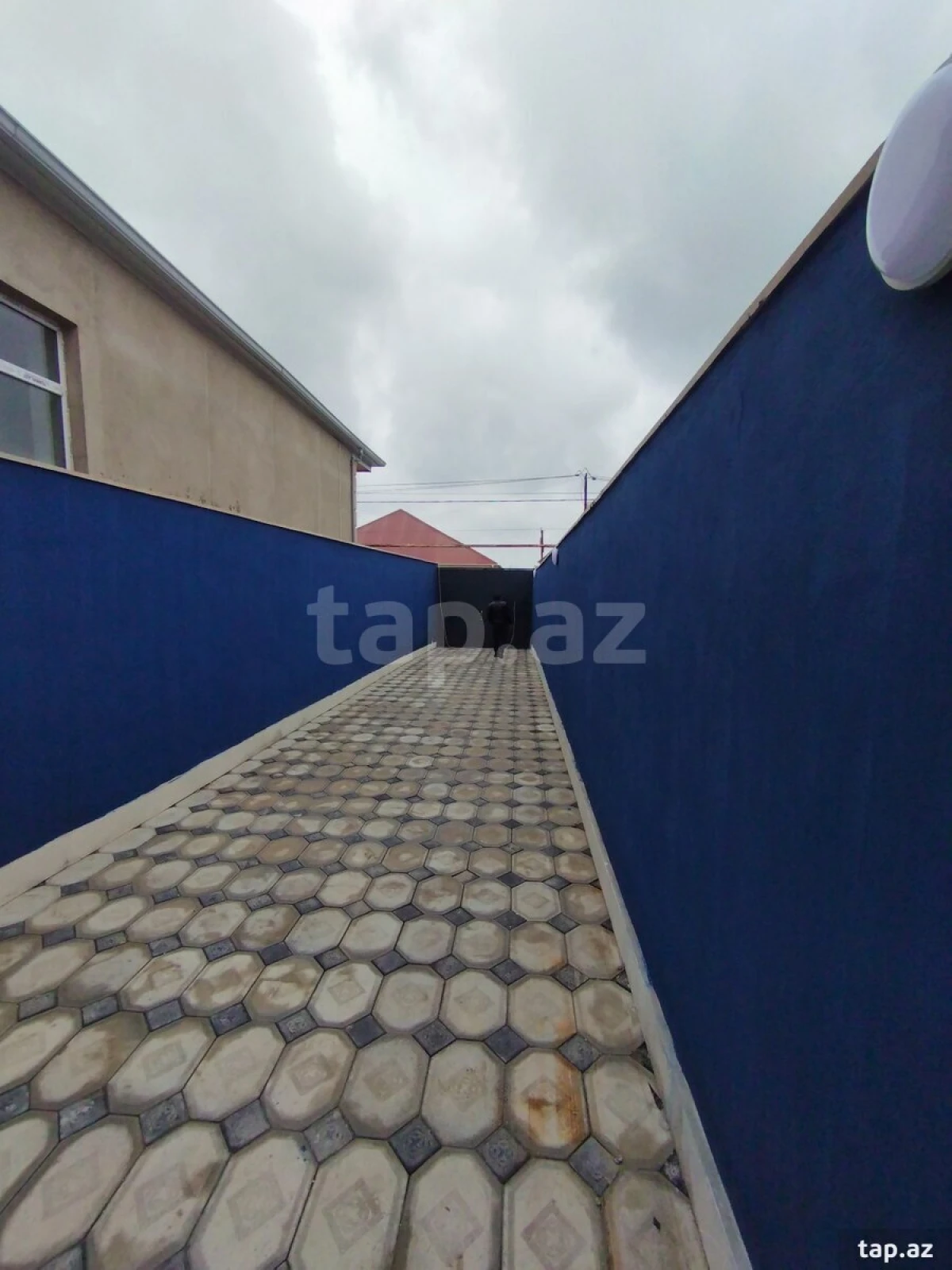 Satılır 4 otaqlı həyət evi