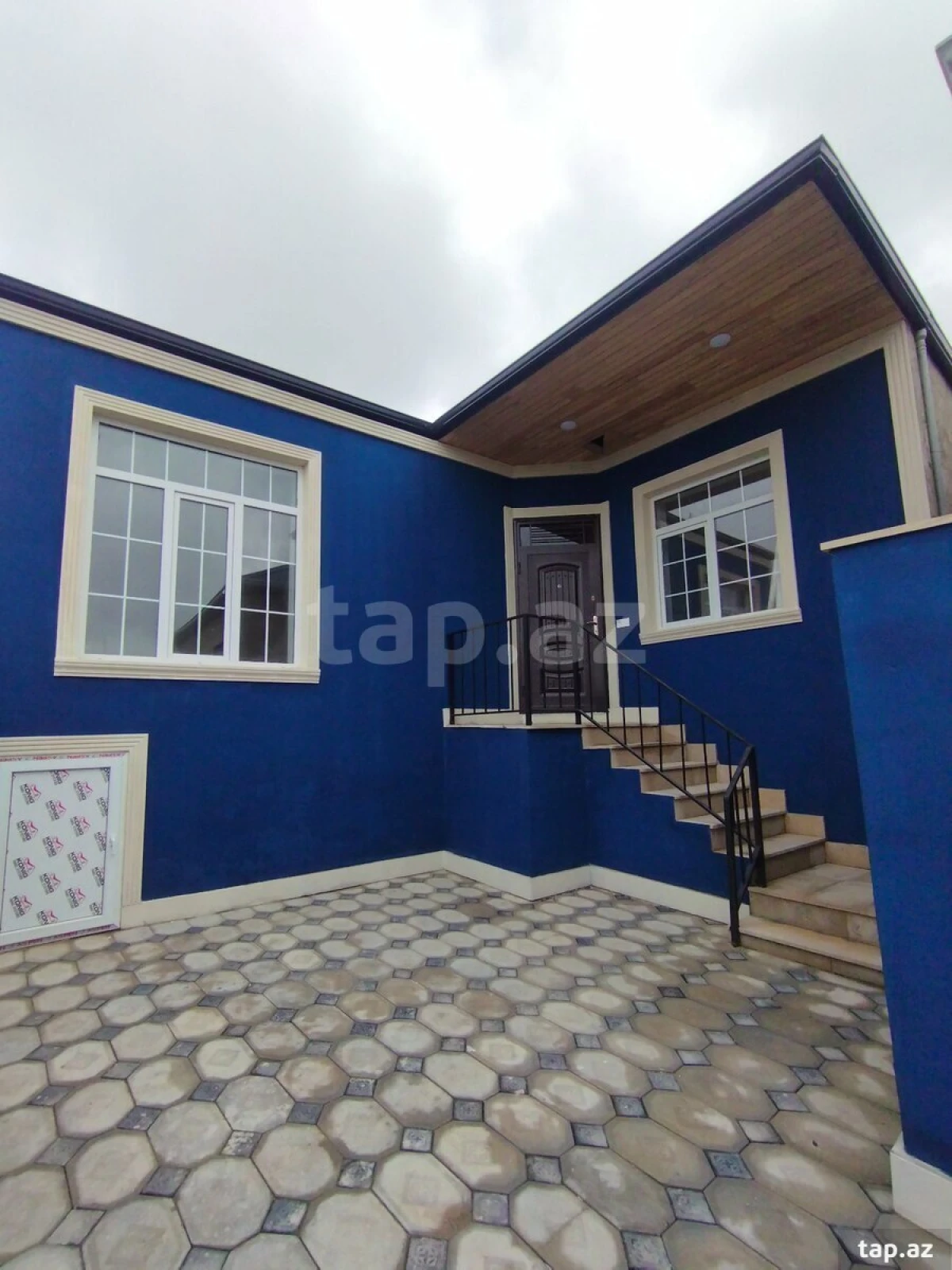 Satılır 4 otaqlı həyət evi