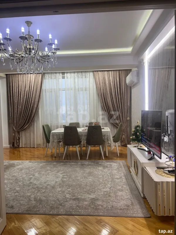 Kirayə verilir 3 otaqlı yeni tikili 110 m²