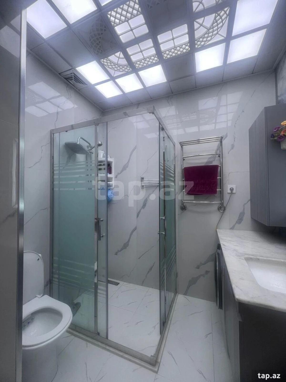 Kirayə verilir 3 otaqlı yeni tikili 110 m²