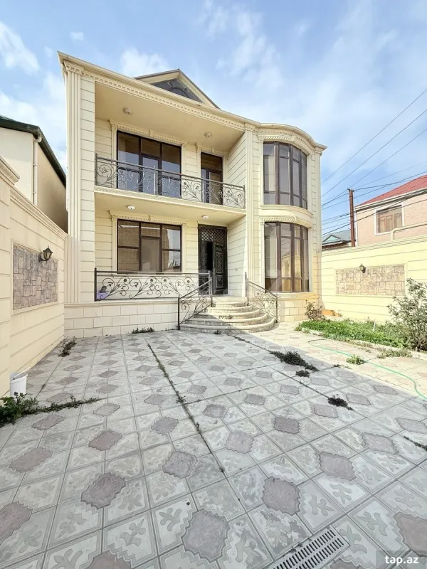 Satılır 4 otaqlı həyət evi