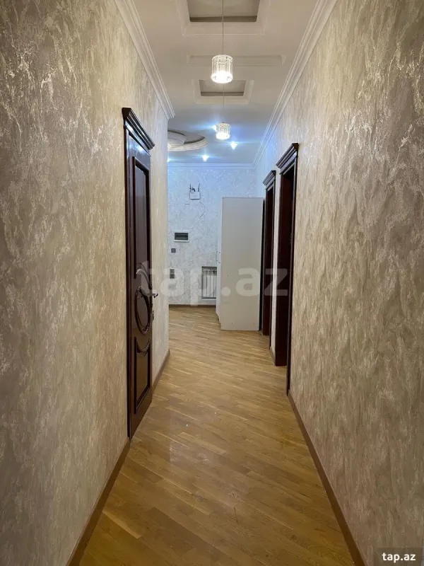 Satılır 3 otaqlı yeni tikili 150 m²