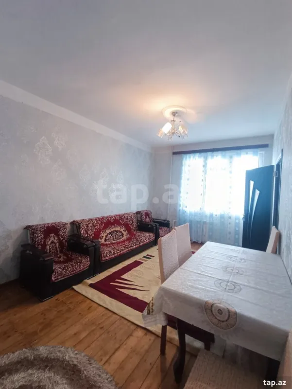 Kirayə verilir 2 otaqlı mənzil 50 m²