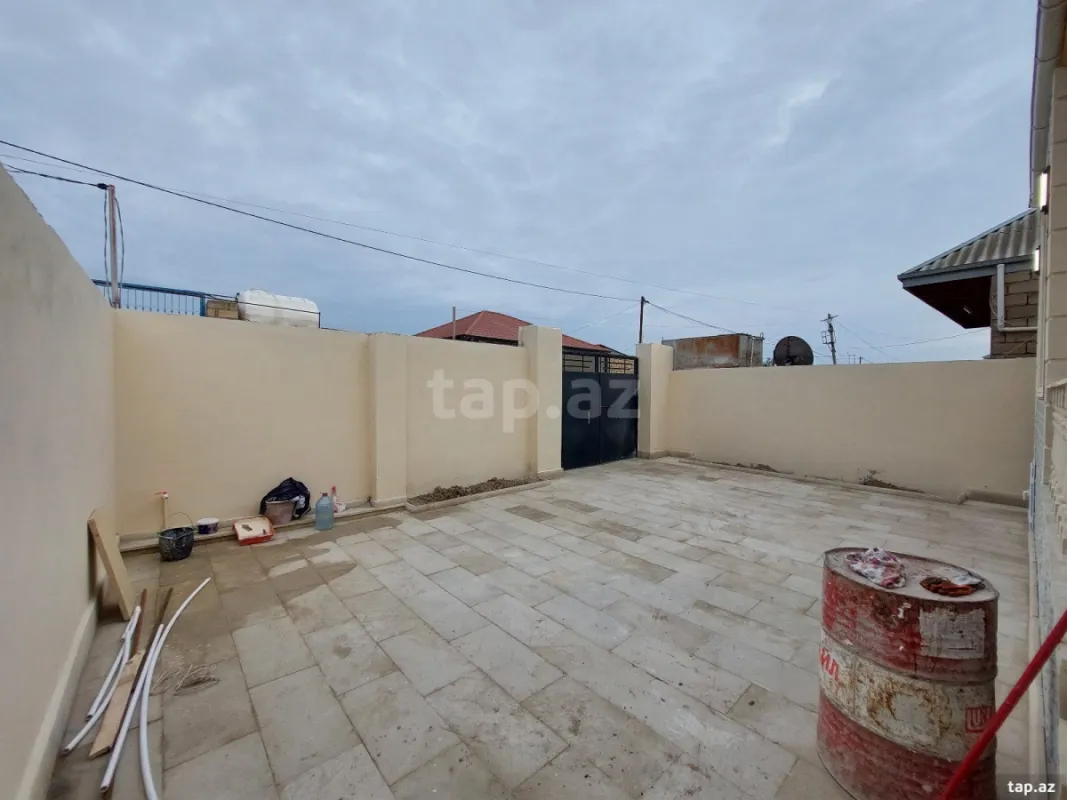 Satılır 3 otaqlı həyət evi
