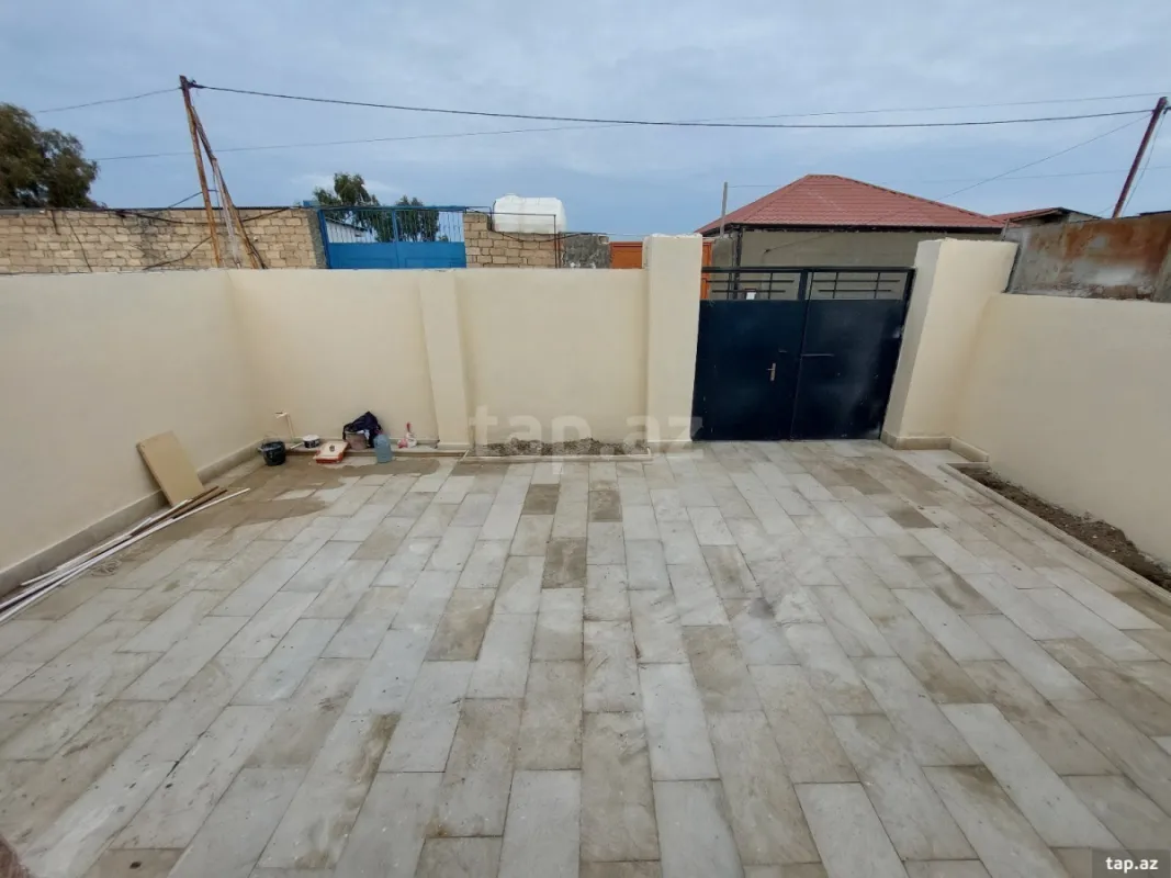 Satılır 3 otaqlı həyət evi