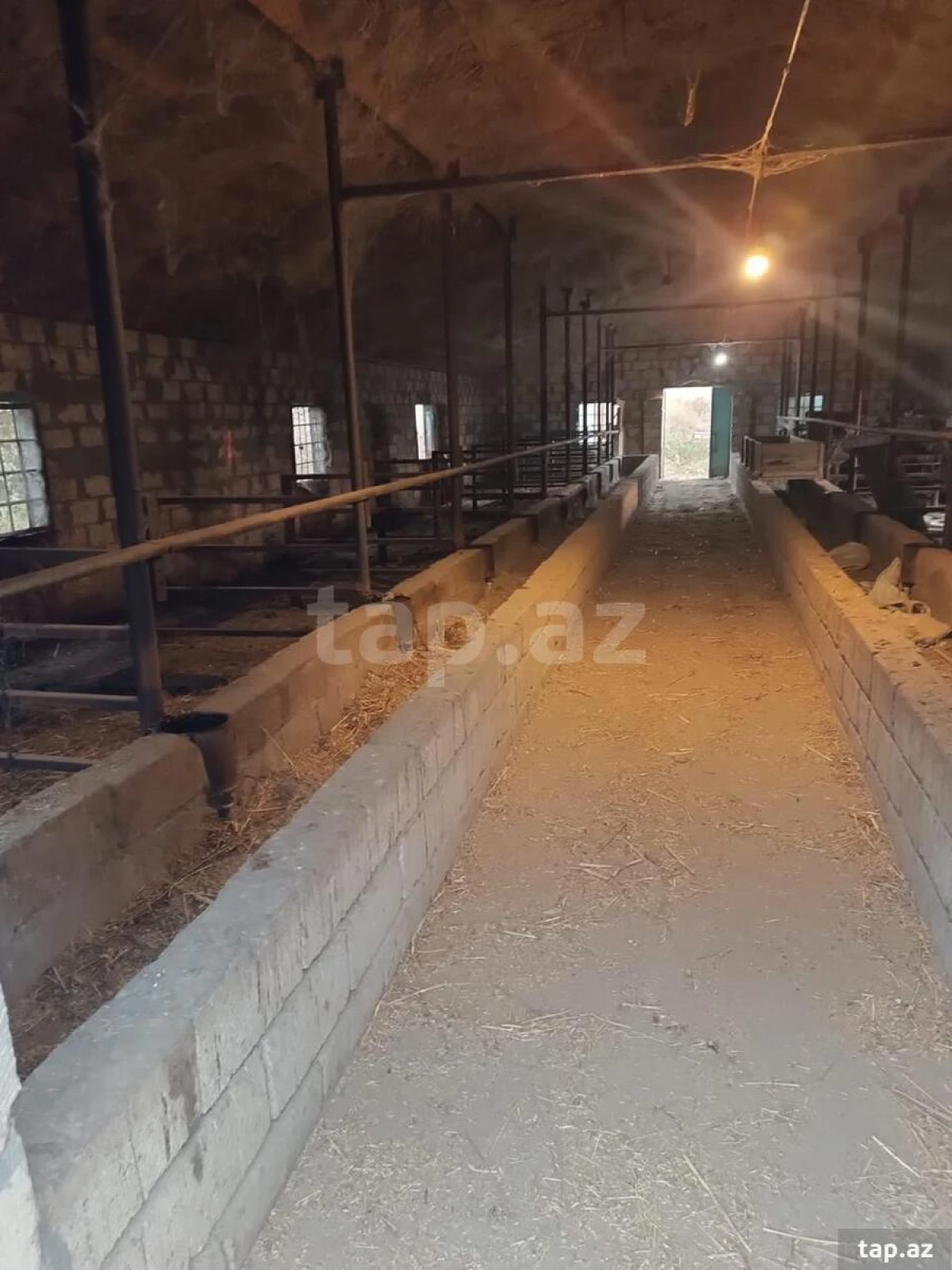 Satılır 4 otaqlı həyət evi