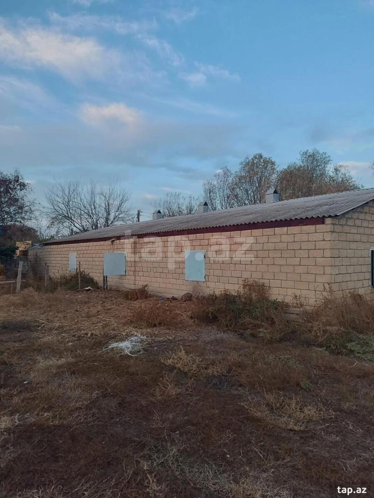 Satılır 4 otaqlı həyət evi