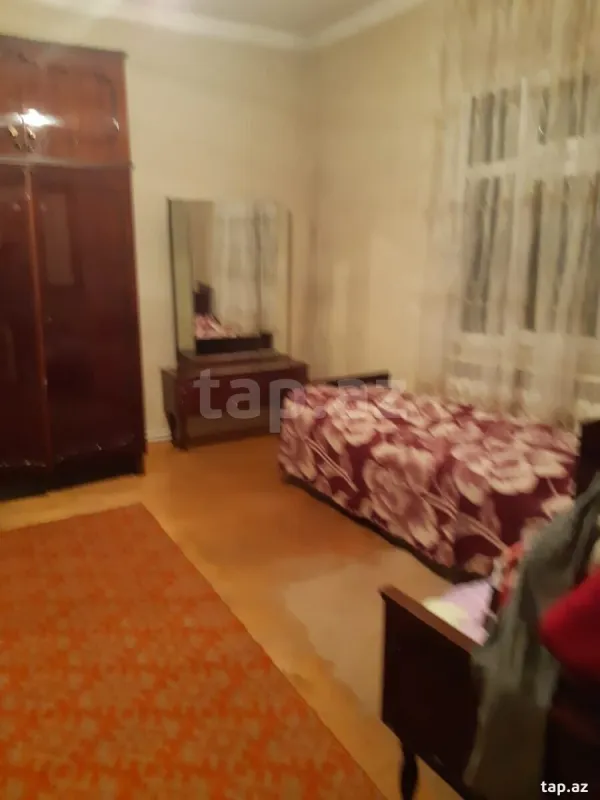 Kirayə verilir 3 otaqlı həyət evi