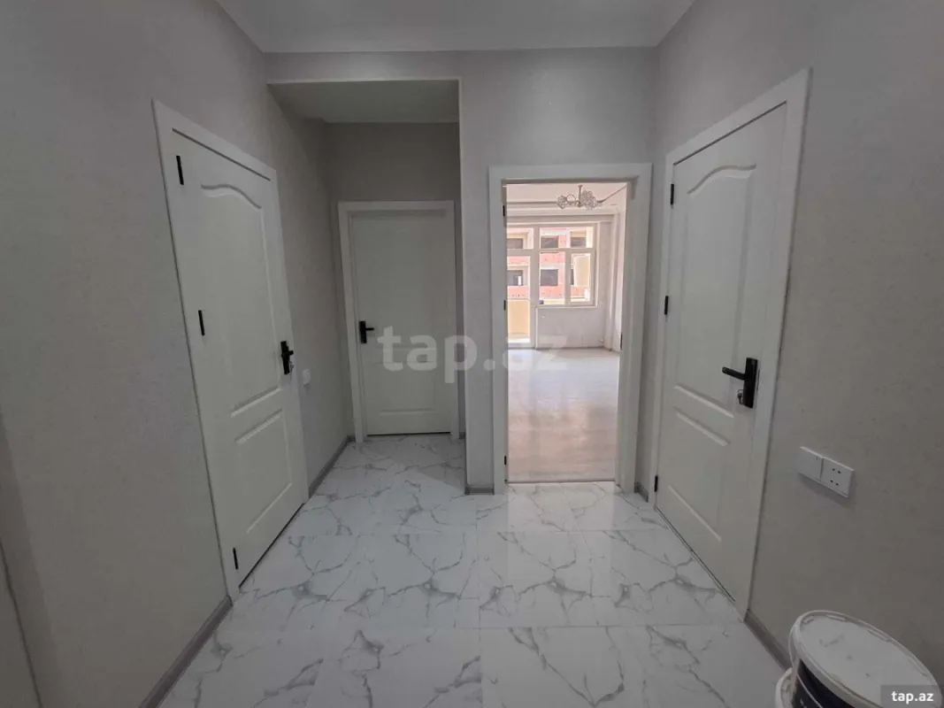 Kirayə verilir 3 otaqlı yeni tikili 65 m²