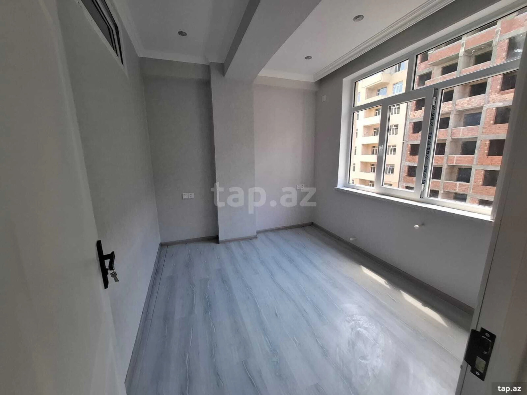 Kirayə verilir 3 otaqlı yeni tikili 65 m²