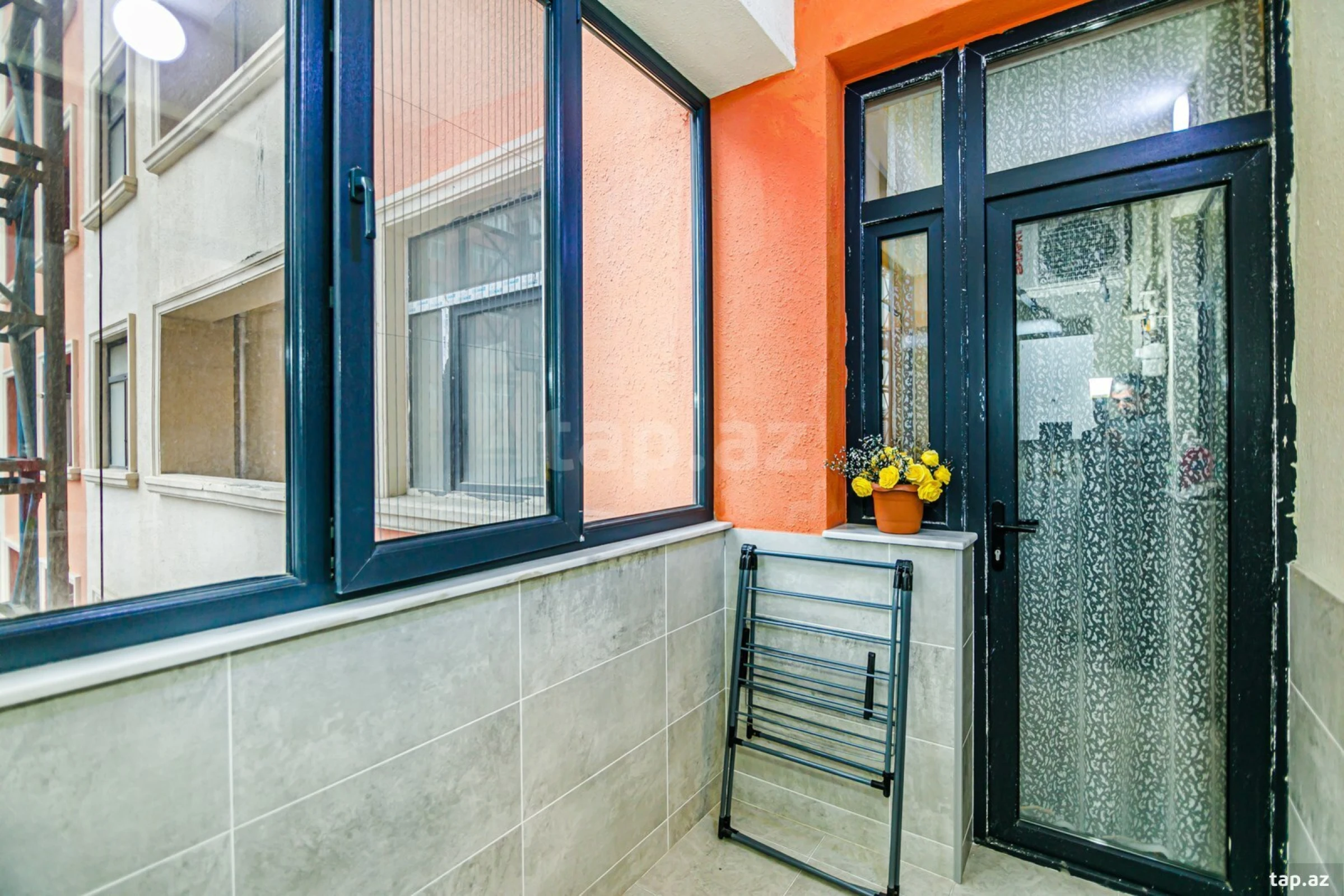 Kirayə verilir 2 otaqlı yeni tikili 64 m²