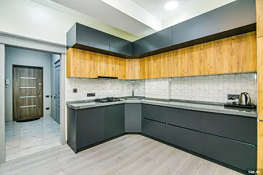 Kirayə verilir 2 otaqlı yeni tikili 64 m²