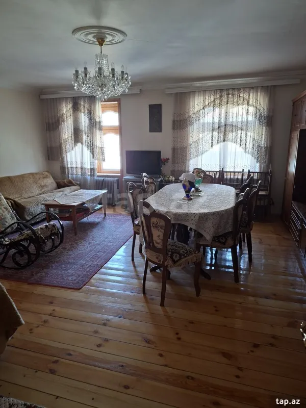 Satılır 4 otaqlı mənzil 90 m²