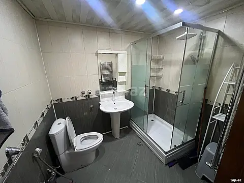 Kirayə verilir 3 otaqlı yeni tikili 60 m²