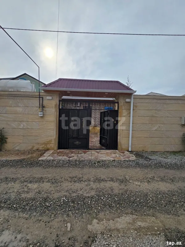 Satılır 3 otaqlı həyət evi