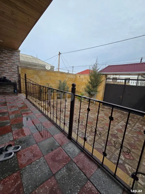 Satılır 3 otaqlı həyət evi