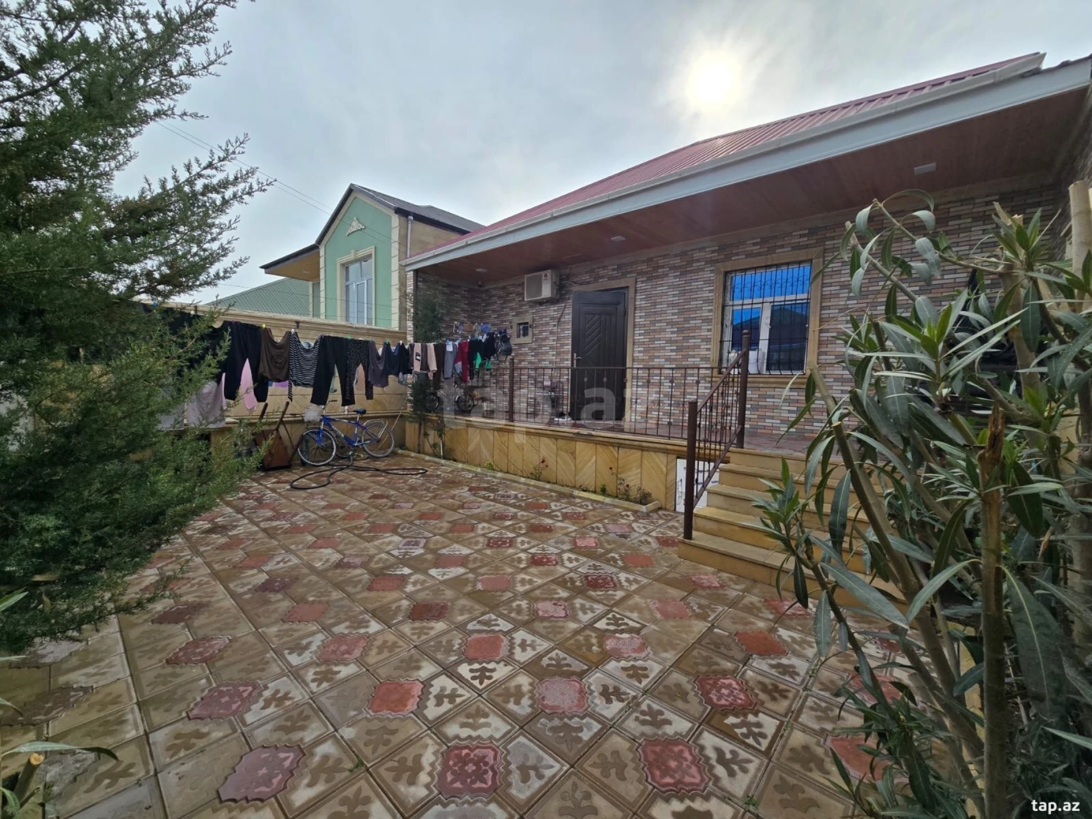 Satılır 3 otaqlı həyət evi