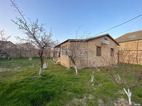 Satılır 3 otaqlı həyət evi