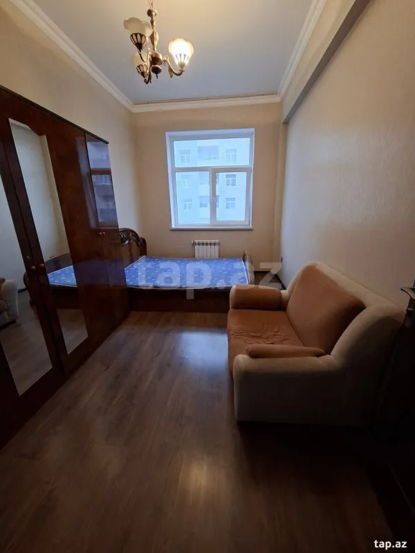 Kirayə verilir 2 otaqlı yeni tikili 80 m²
