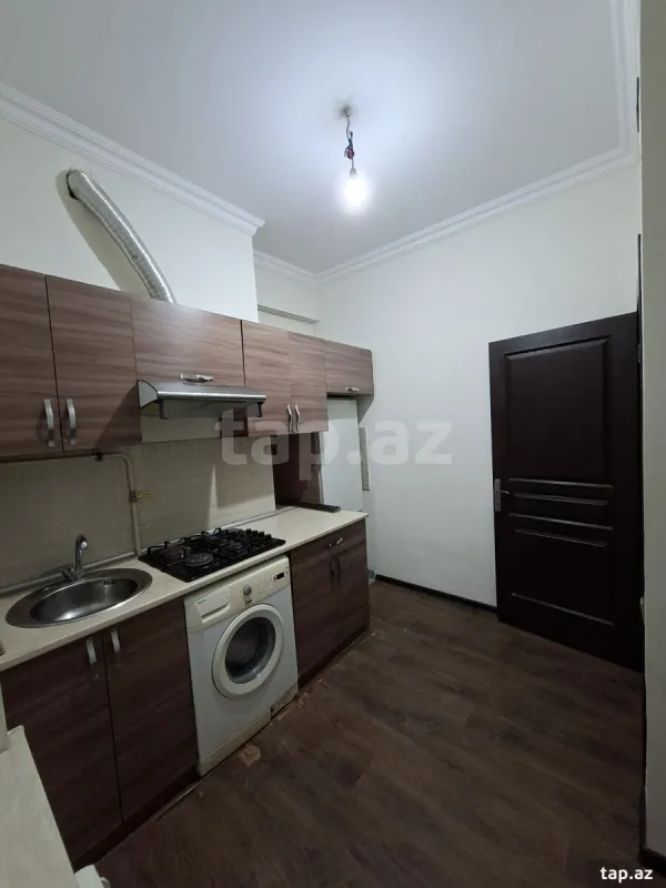 Kirayə verilir 2 otaqlı yeni tikili 80 m²