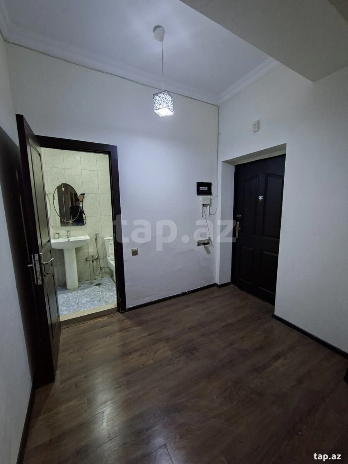 Kirayə verilir 2 otaqlı yeni tikili 80 m²