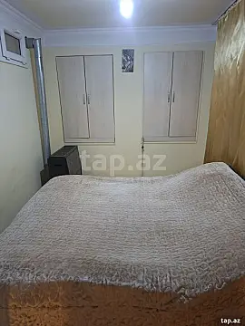 Satılır 6 otaqlı həyət evi