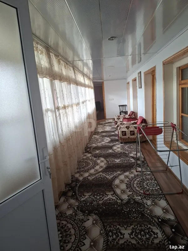 Satılır 6 otaqlı həyət evi