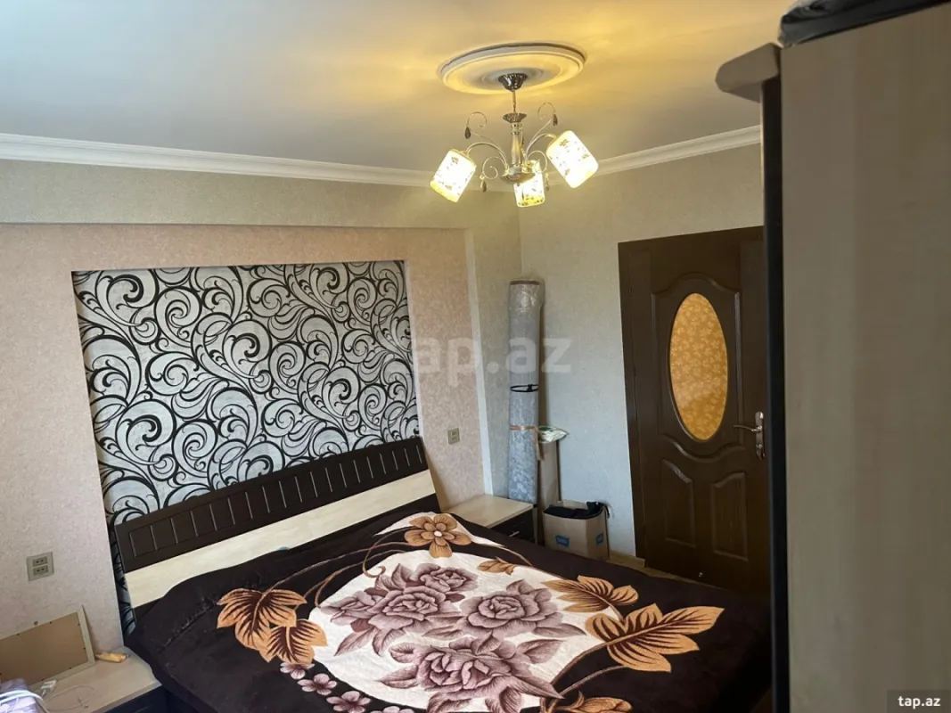 Satılır 4 otaqlı həyət evi