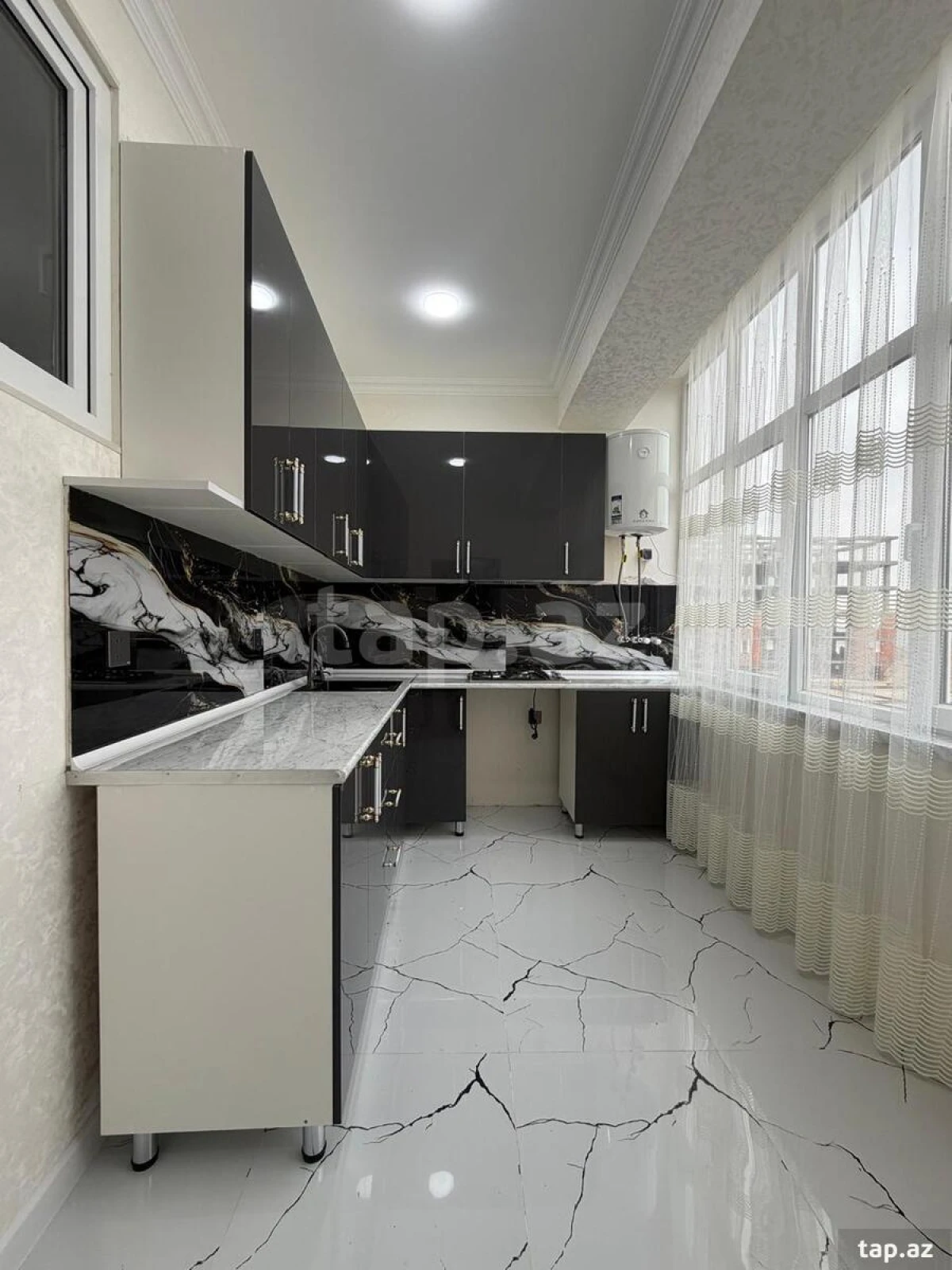 Satılır 2 otaqlı yeni tikili 44 m²