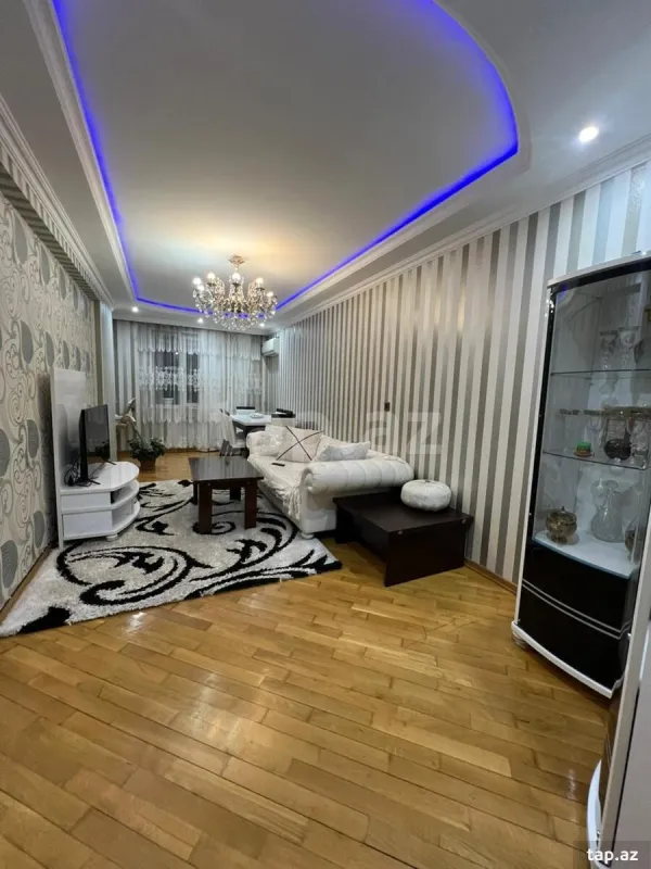 Satılır 3 otaqlı yeni tikili 112 m²